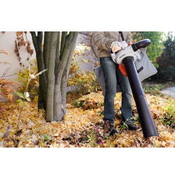Soffiatore aspiratore STIHL SH 56 a scoppio – triturazione foglie