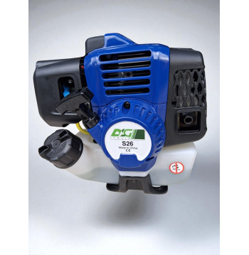 Decespugliatore DLG Italia S26 con motore a scoppio da 26 cc. Ideale per rifiniture, bordature e taglio dell’erba in aree verdi